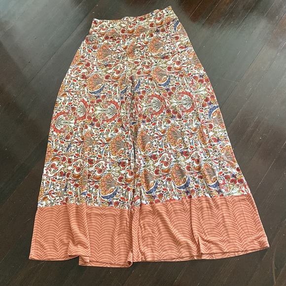 Wide Leg Floral pants from Farm Rio (Anthropologie), Sz M - Picture 2 of 4